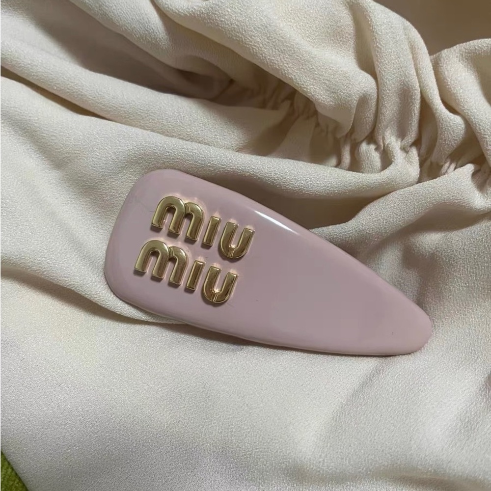 Miu Miu patent leather hair clip pin